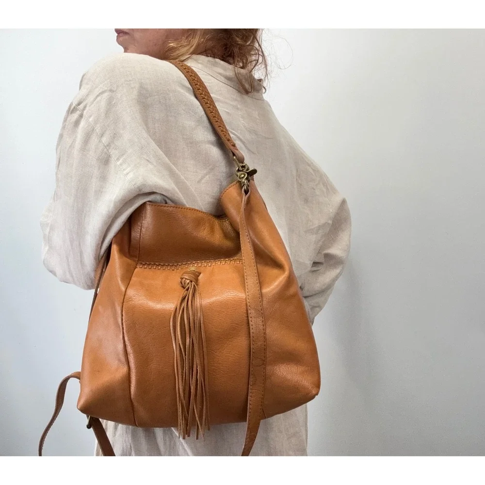 Lucky Brand Tan Leather Convertible Shoulder Bag Whipstitch Tassel Cognac
